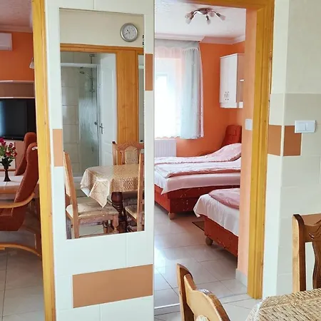 Gloria Apartman Apartment *