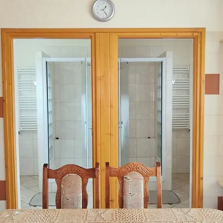 Gloria Apartman * Hajduszoboszlo