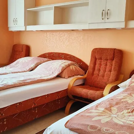 Gloria Apartman *