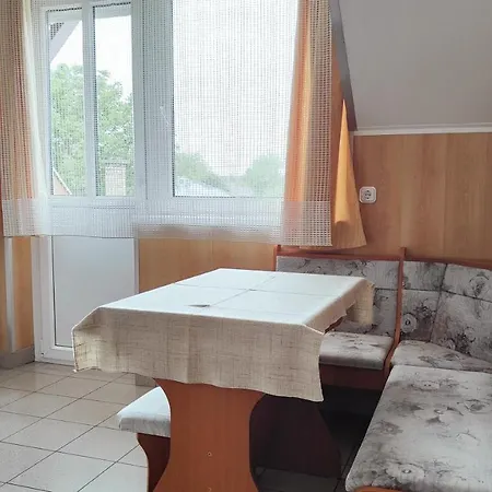 Gloria Apartman Apartment